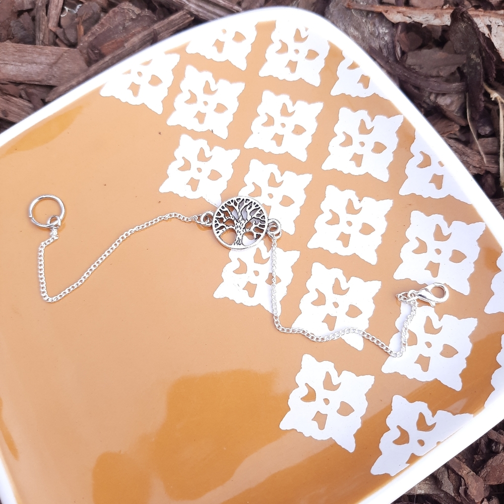 Tree Pendant Basic Chain Bracelet - Picture 3 of 4